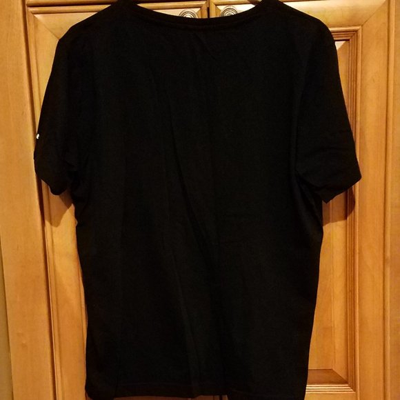 iRobot "I 💚 Robots" T-shirt - Picture 2 of 4